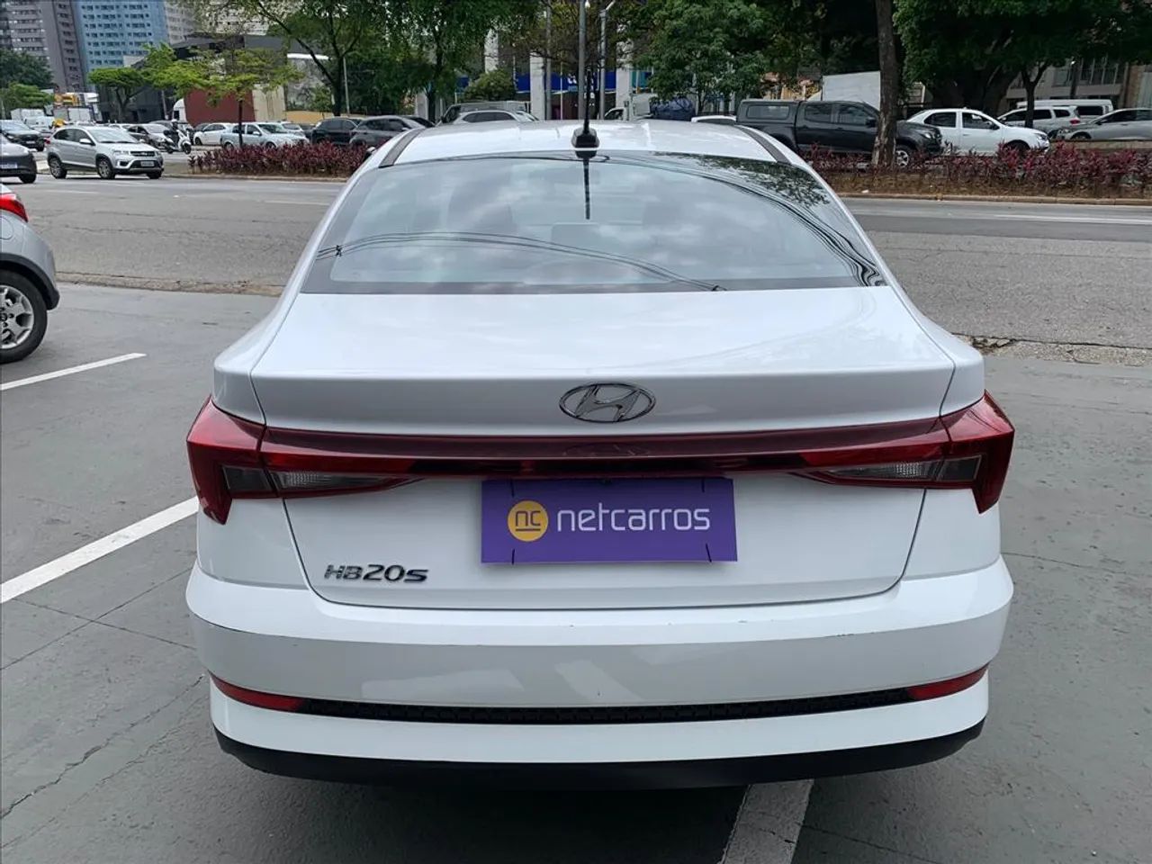 Hyundai HB20S Comfort Plus 1.0 Flex 12V Mec., foto 5 de 19