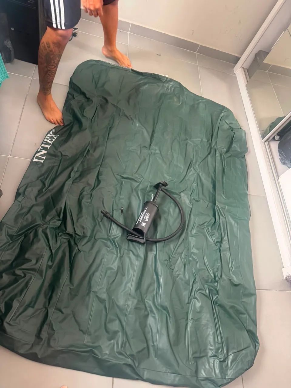 Colchão inflável + bomba de enchimento 