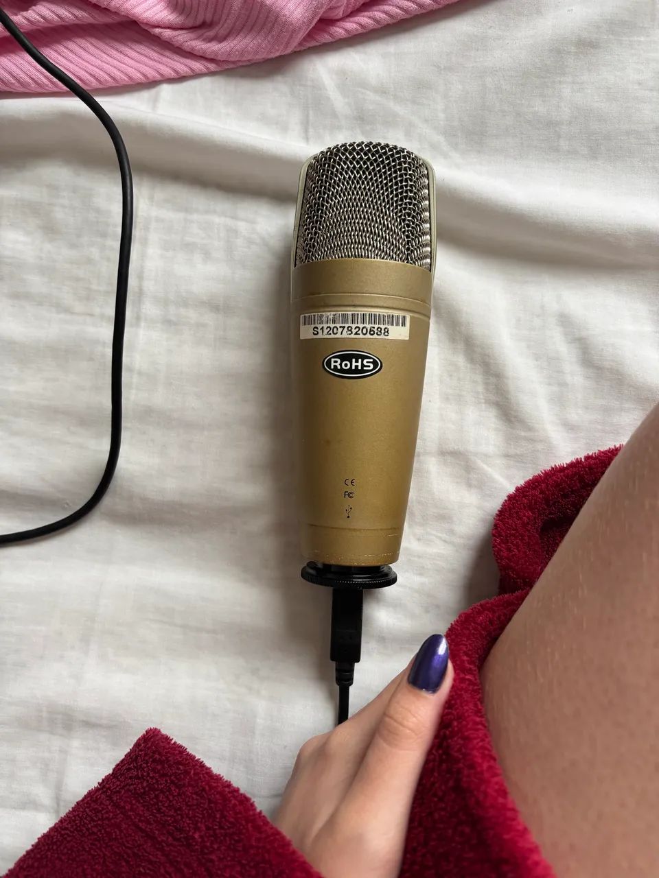  microfone Behringer C-1U dourado - Foto 3
