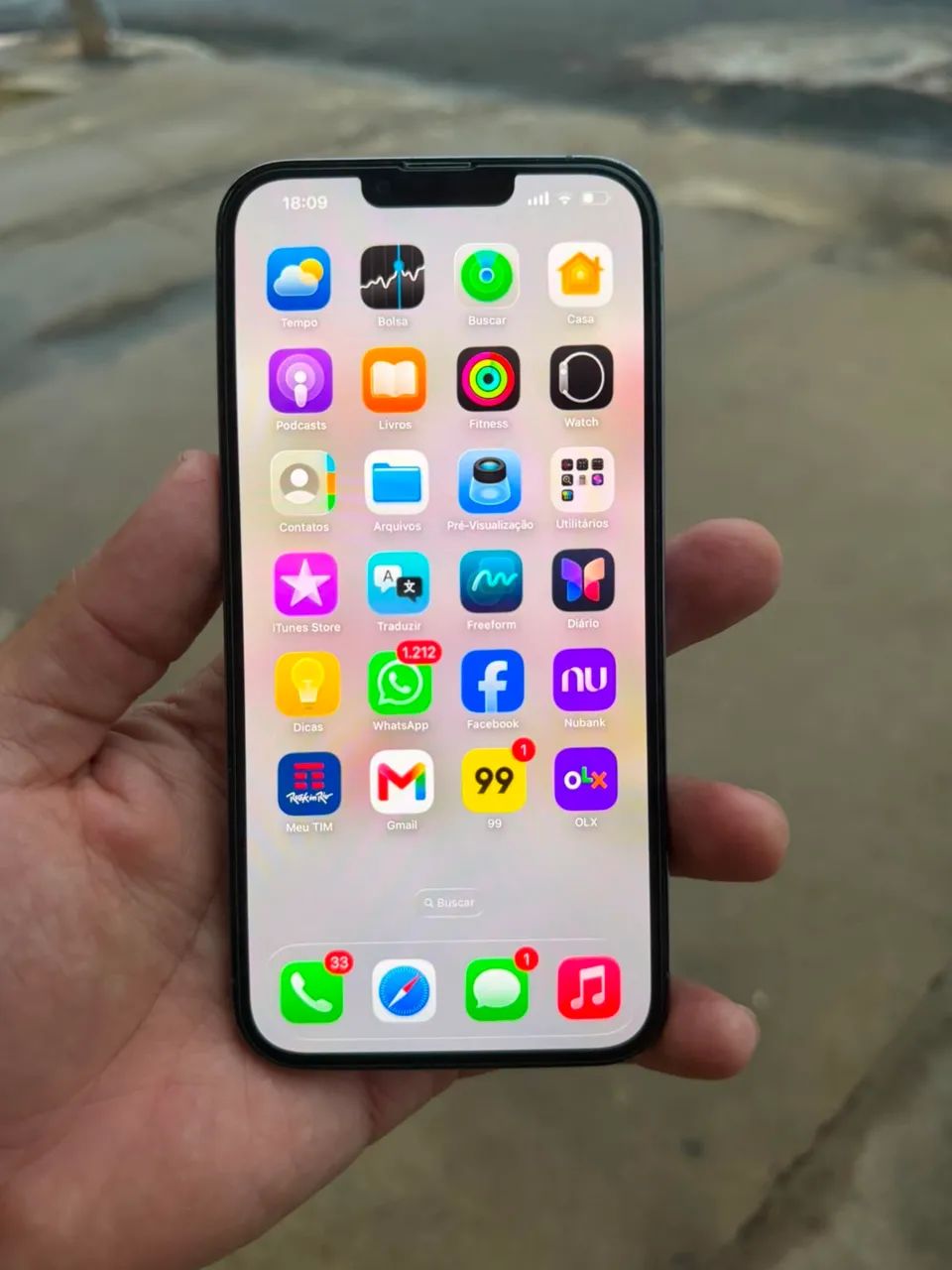 iPhone 13 PRO MAX 1TB R$2.450 pra vender logo - Foto 3