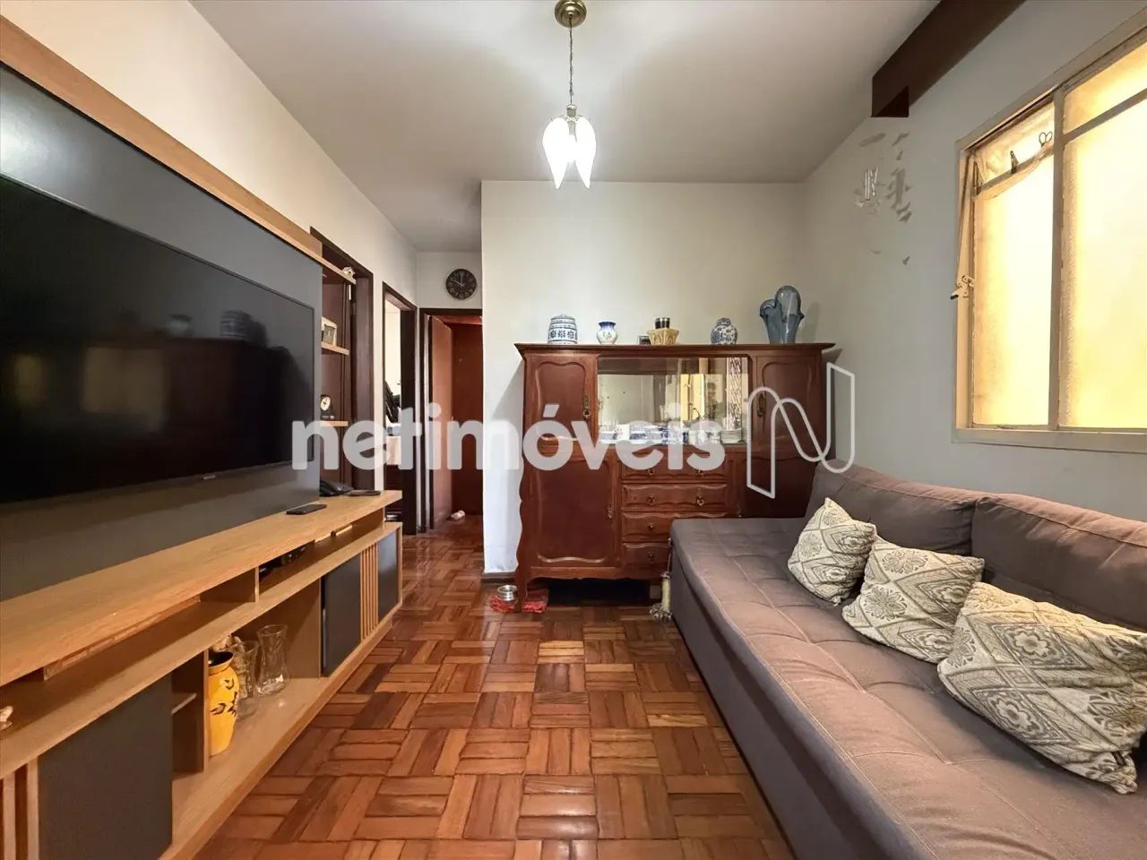Apartamento de 3 quartos, com um lance de escada, no bairro Padre Eustáquio.