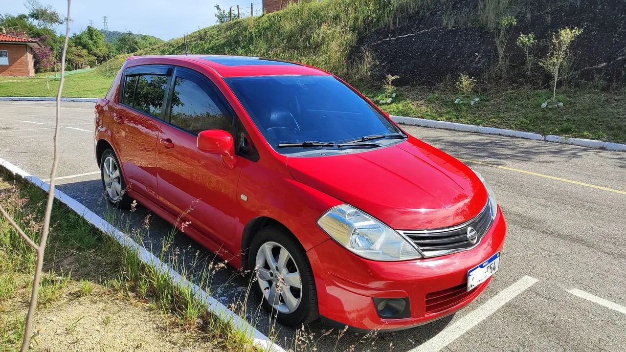 Nissan Tiida 2013