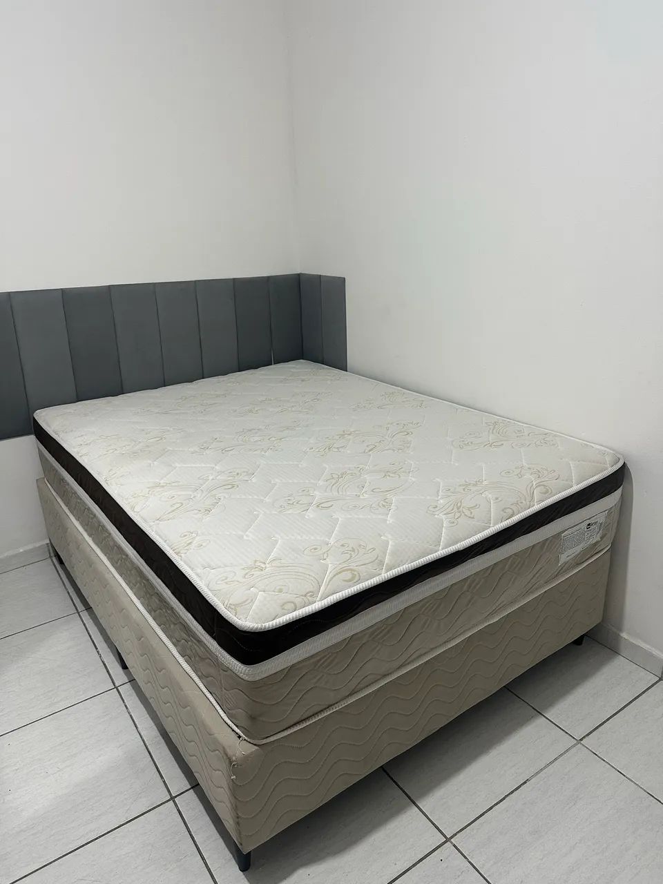 Cama box de casal 