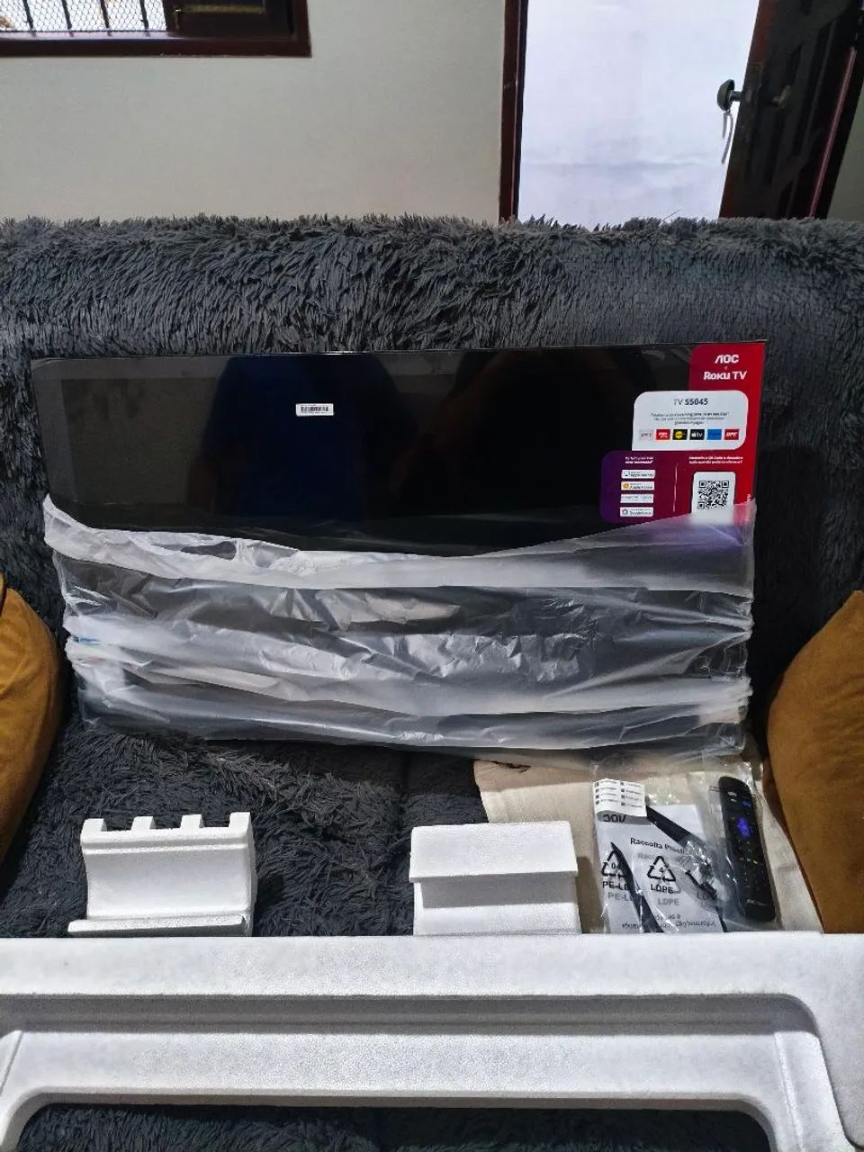 Televisão AOC Roku TV 43 polegadas - Smart TV - Foto 2