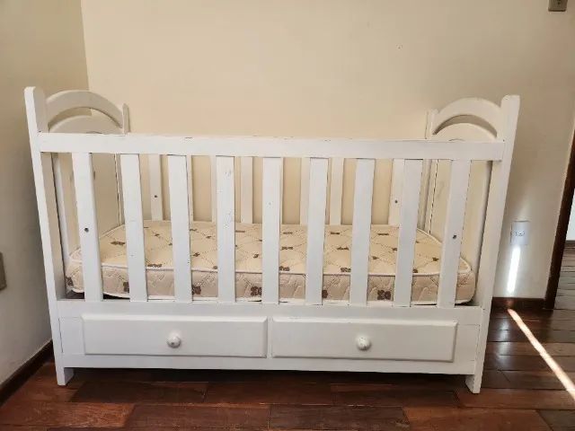 berço em madeira -  juntamente com berco SEM CUSTO: Dossel de parede + véu longo + colchao - Foto 2