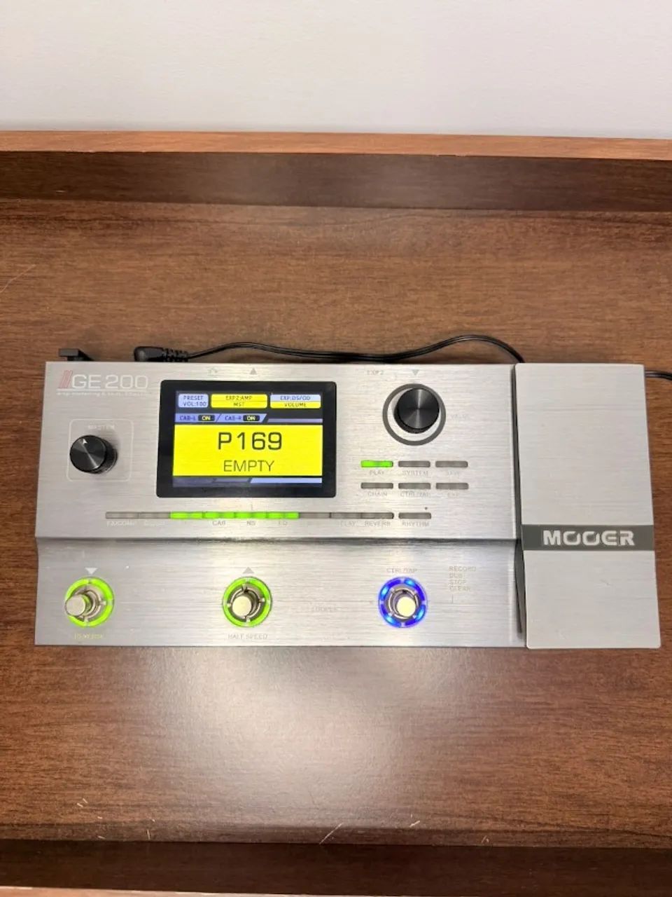 Pedaleira Mooer GE200