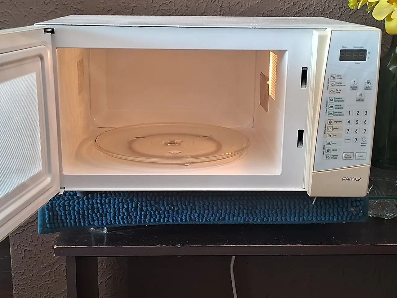 Microondas Panasonic 35 litros ( Funcionando perfeitamente) - Foto 3