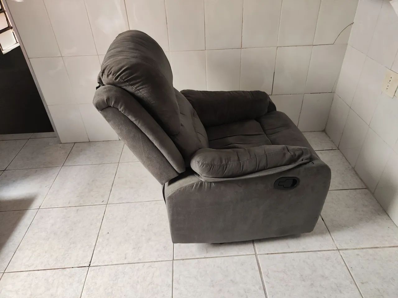 Poltrona reclinável Premium Conforto  - Foto 3