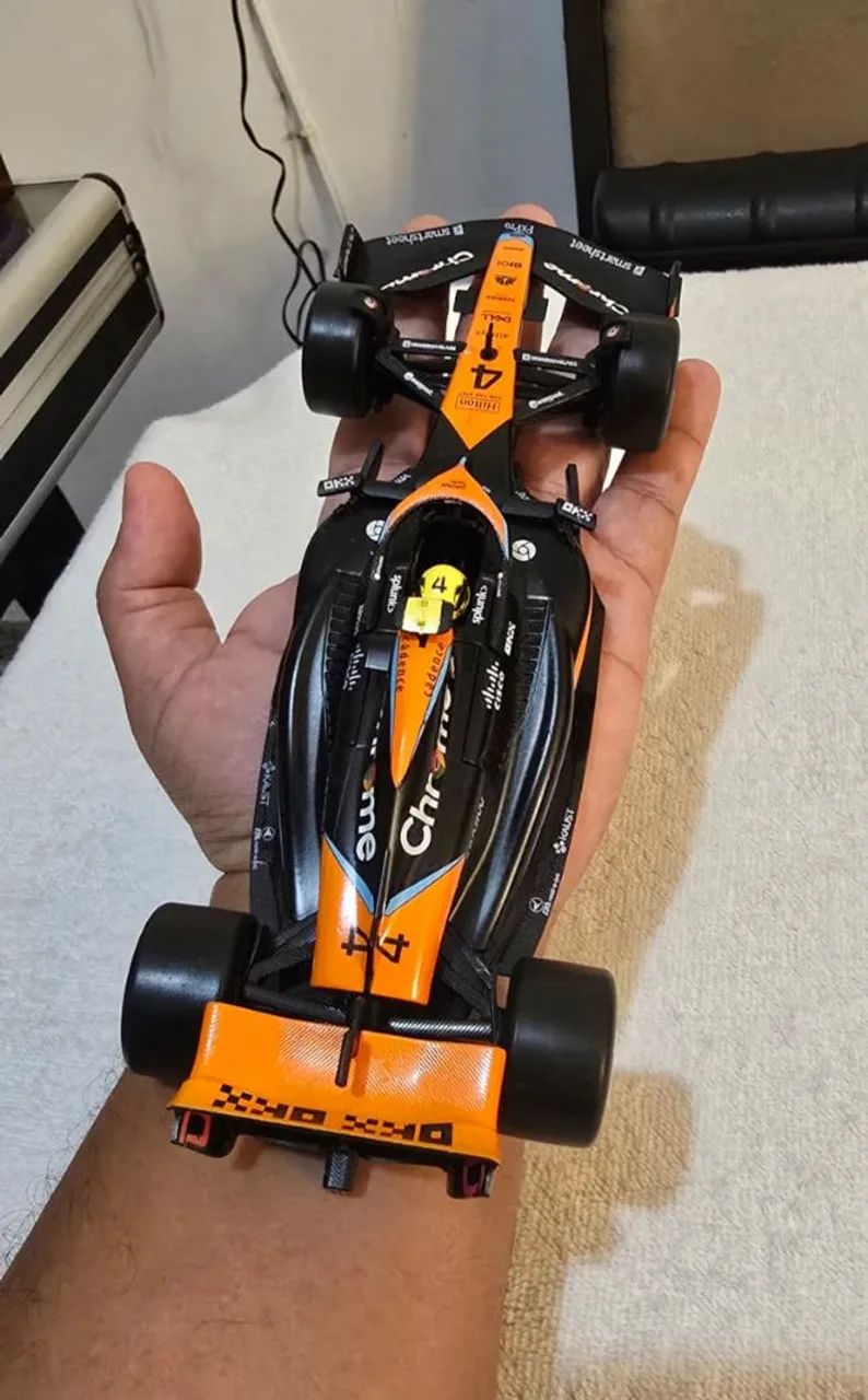 Carrinho miniatura da F1 McLaren Lando Norris  - Foto 2