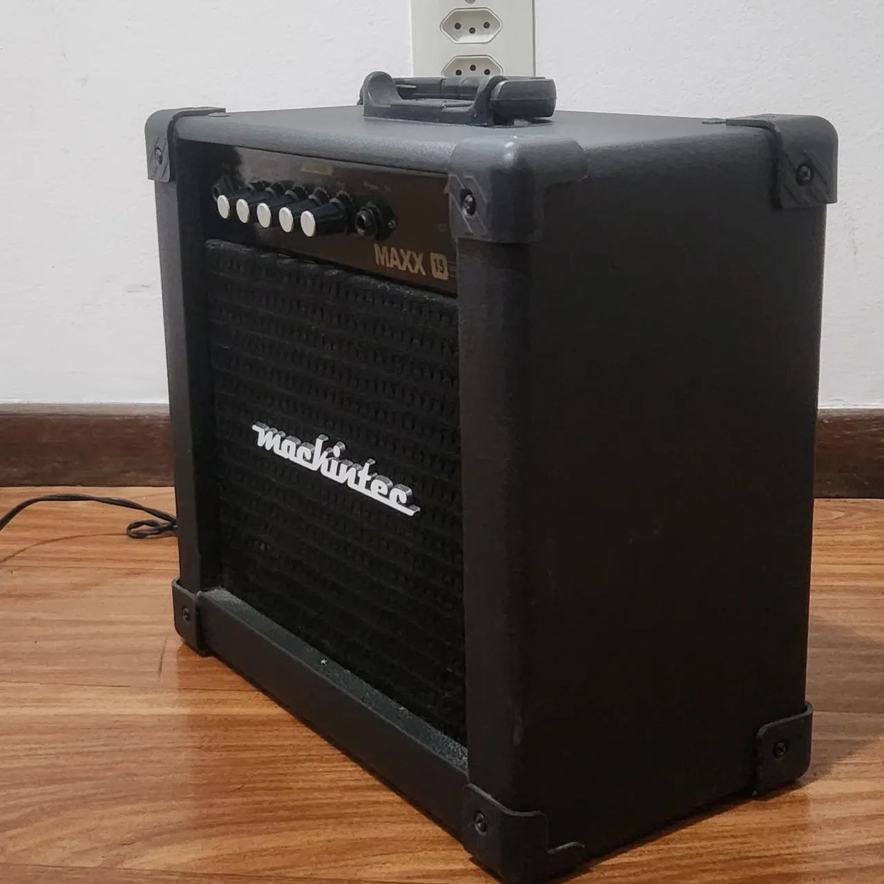 Amplificador Mackintec Maxx 15 - Foto 2