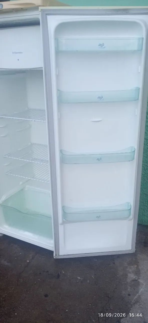 Geladeira Eletrolux  - Foto 3