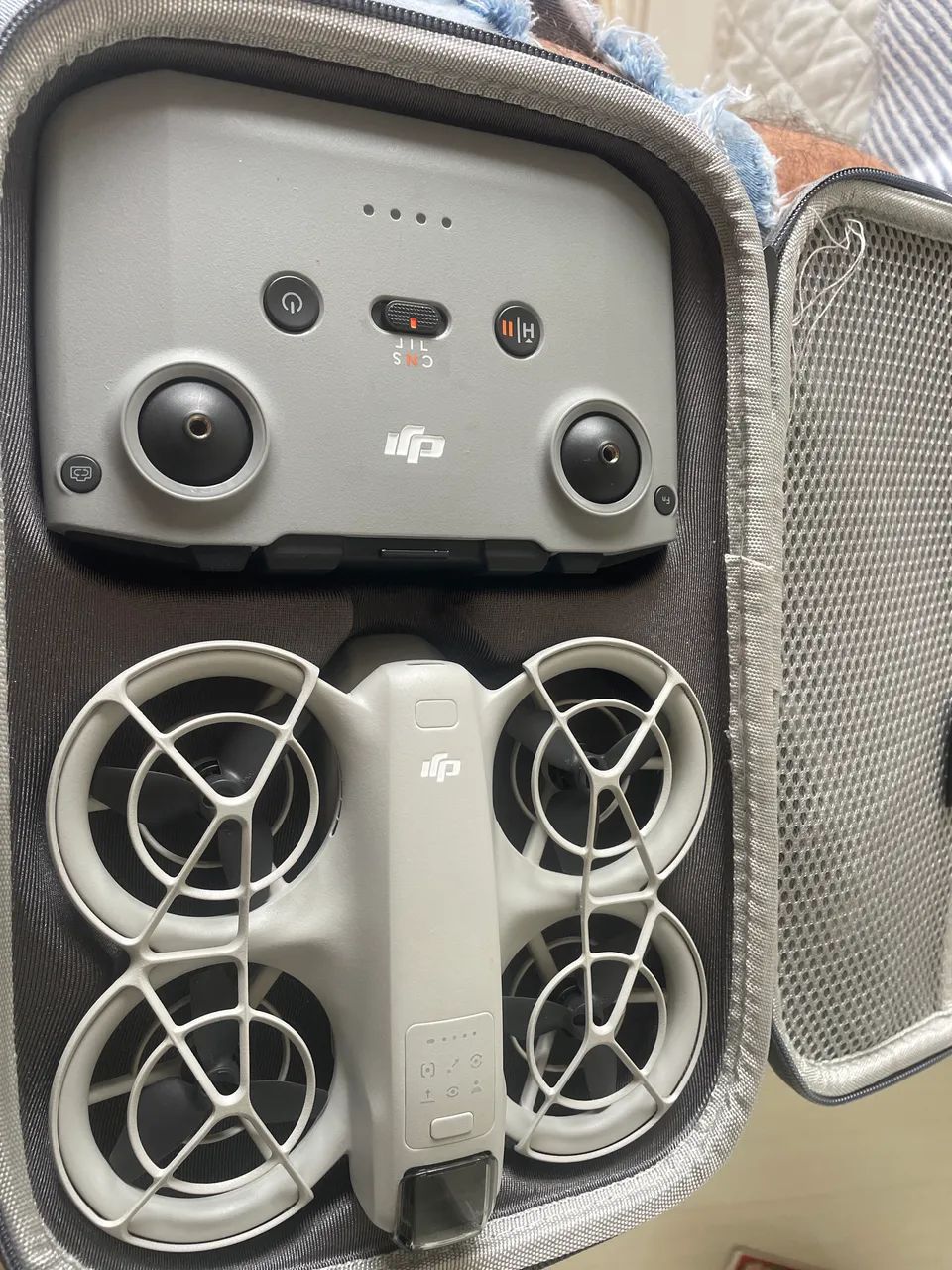 Drone neo com controle e uma bateria
