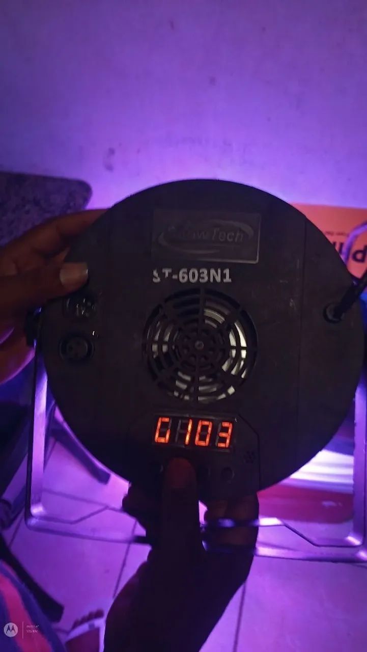 Refletor semi-novo de alta qualidade 