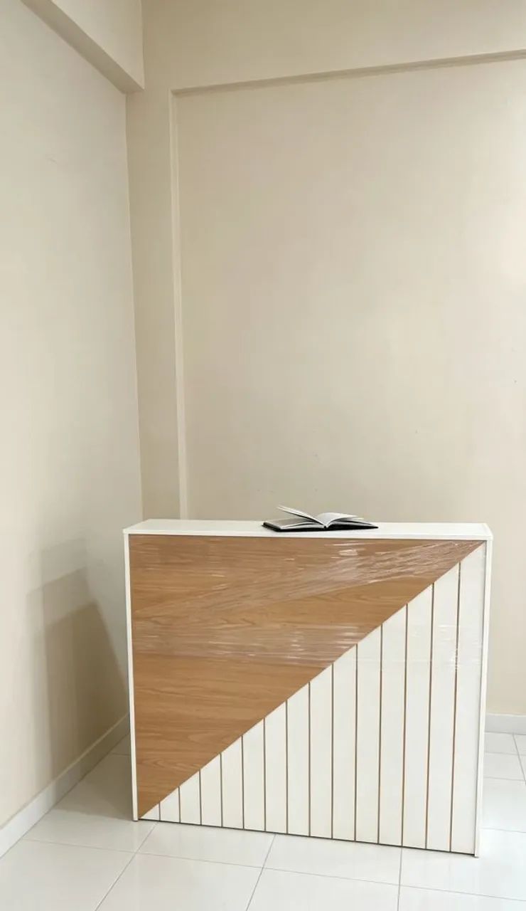 Balcão para atendimento frizado em mdf 