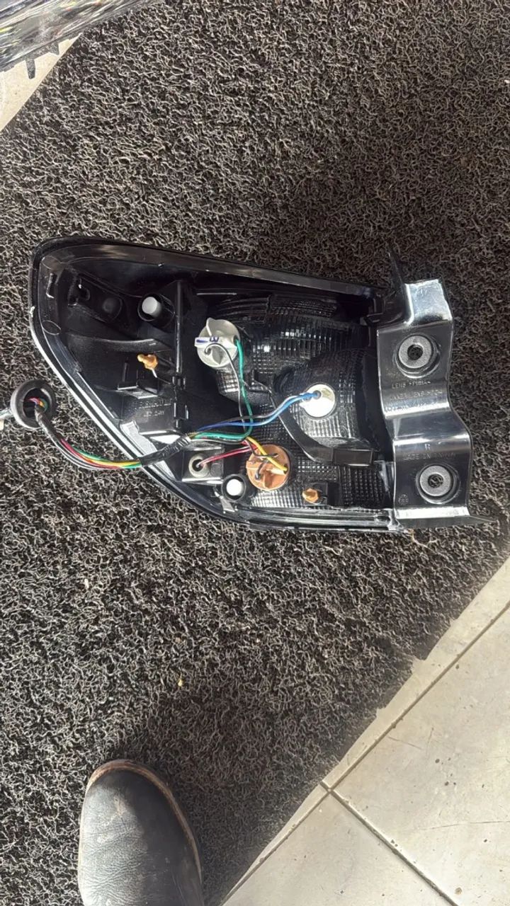 Lanterna Traseira Direita Renault Kardian Led Original - Foto 4