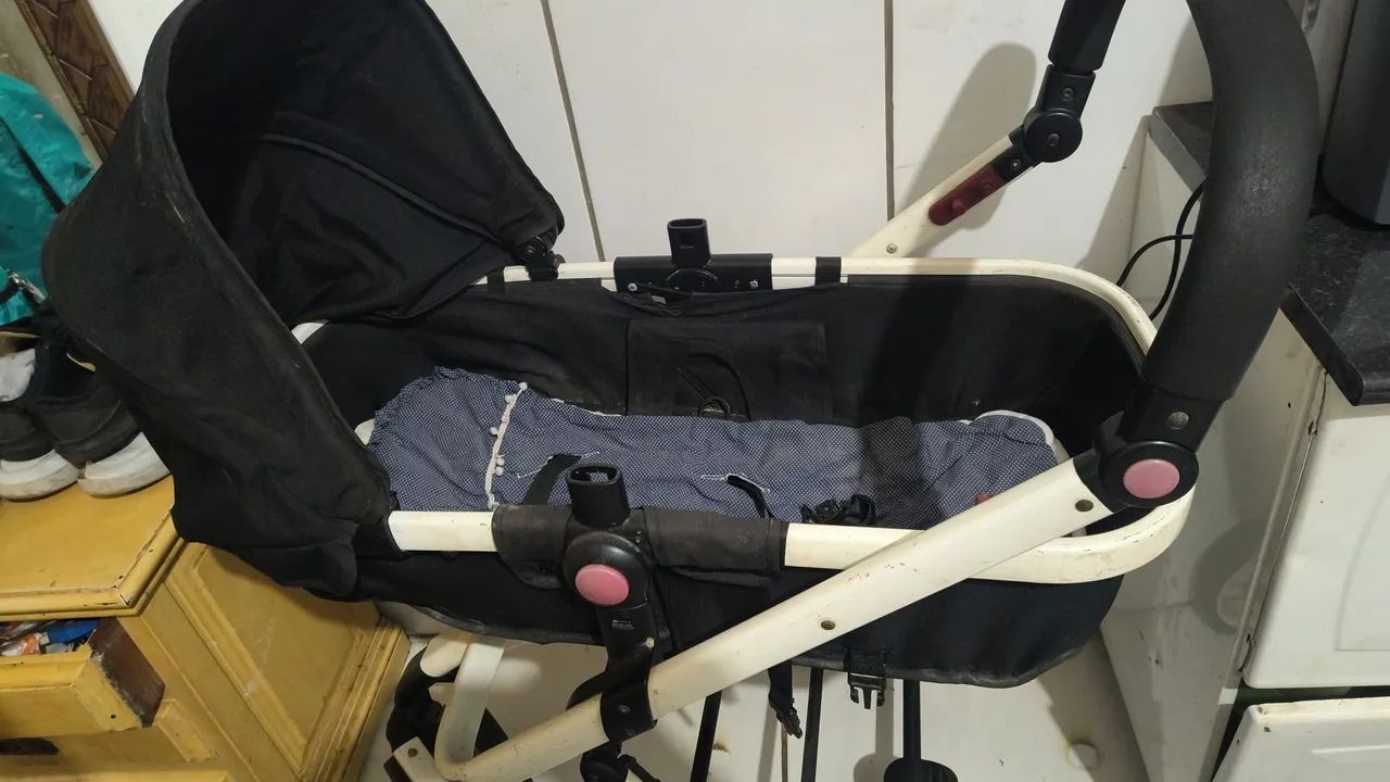 Vende carrinho de bebe - Foto 2