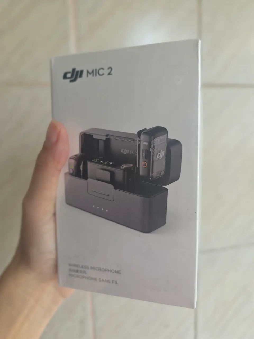 Microfone DJI Mic 2 (2 TX Microfone + 1 RX Receptor + 1 Case de carregamento) BR - DJI116