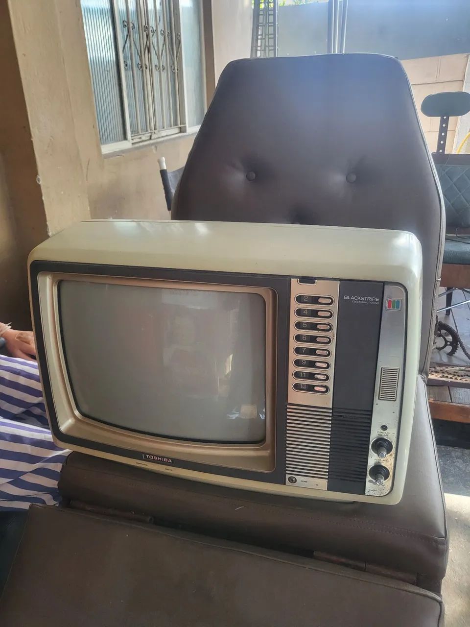 Tv Toshiba antiga 