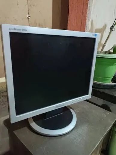 Monitor Samsung 15 polegadas com tomada e cabo vga R$ 150 - Foto 3