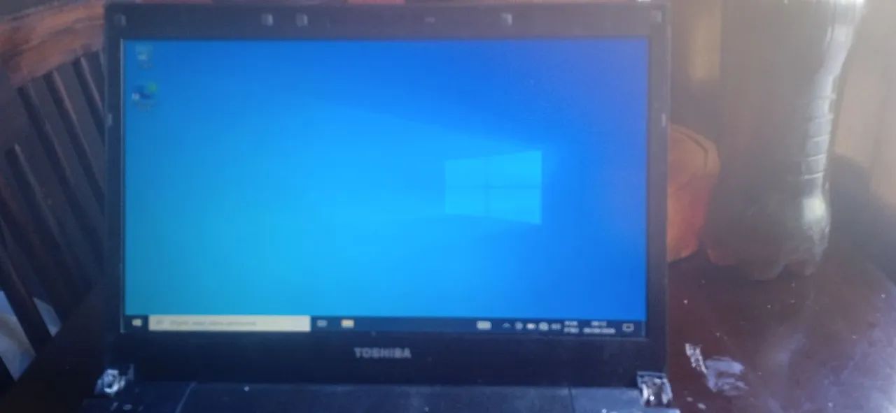 Notebook Toshiba i5  - Foto 2