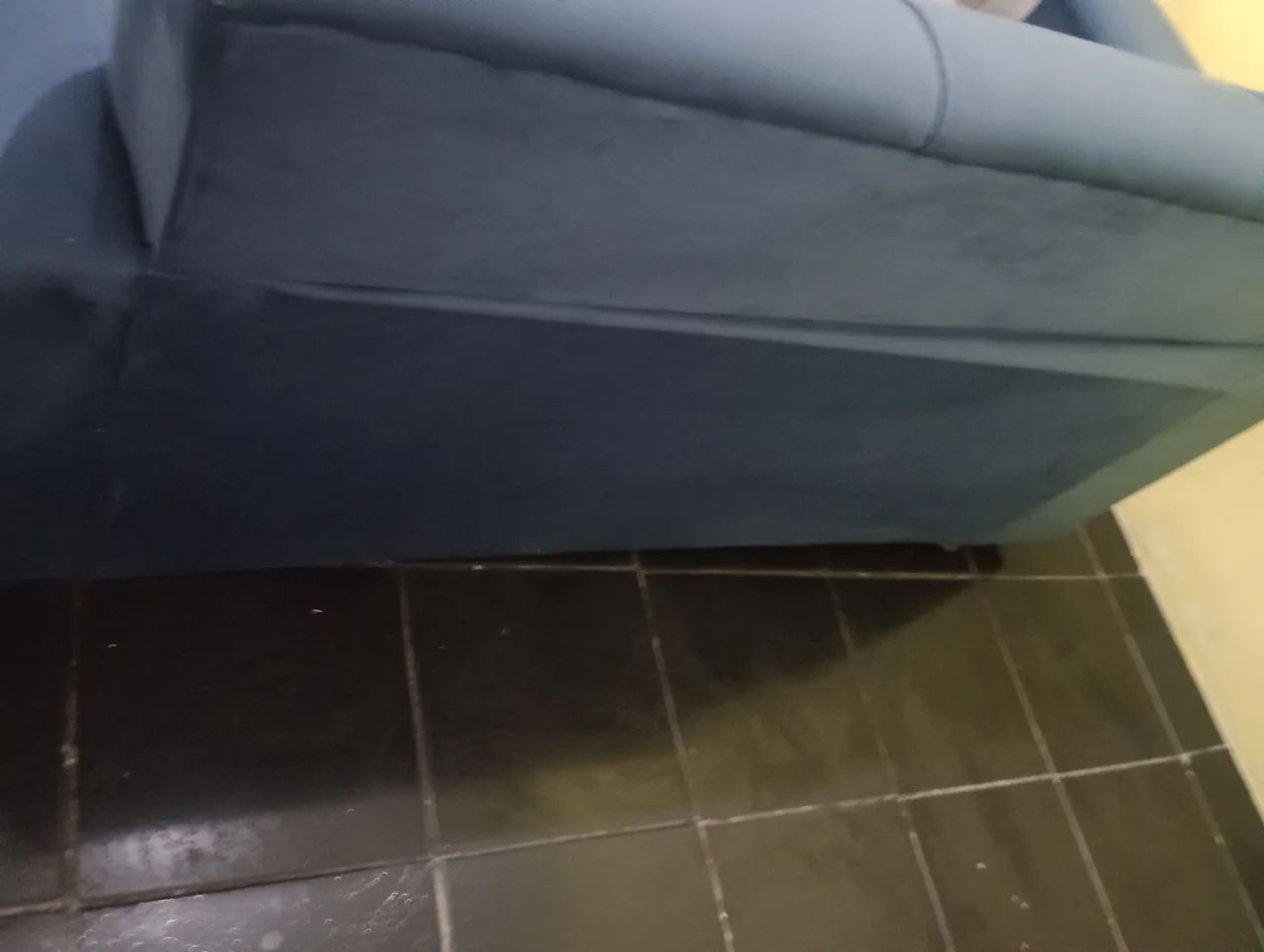 Vendo uma jogo de sofá de três e dois lugares  - Foto 5