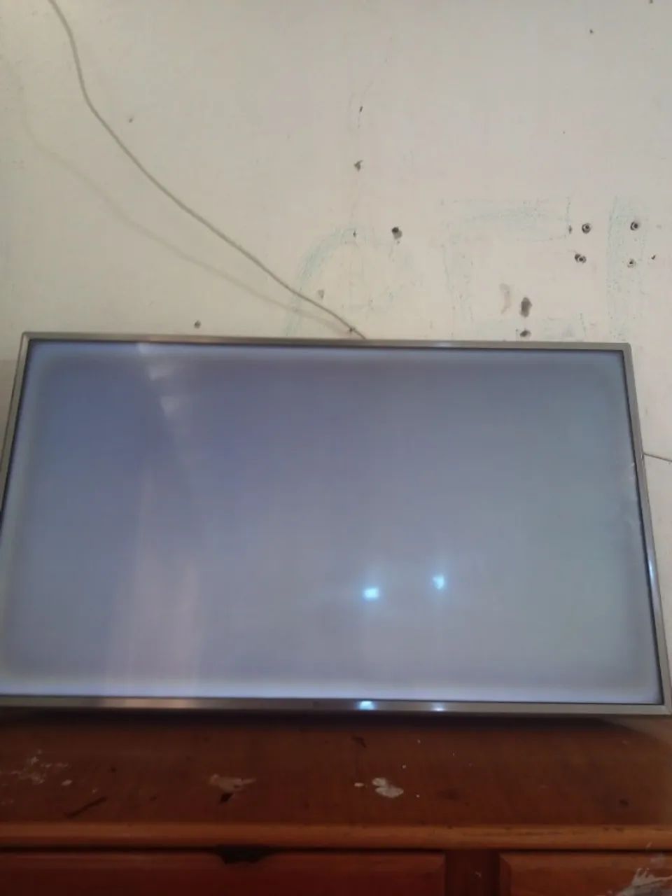 tv smart 47 polegadas, com defeito ela tá ligando mais não tá mostrando a imagem só o som! - Foto 2