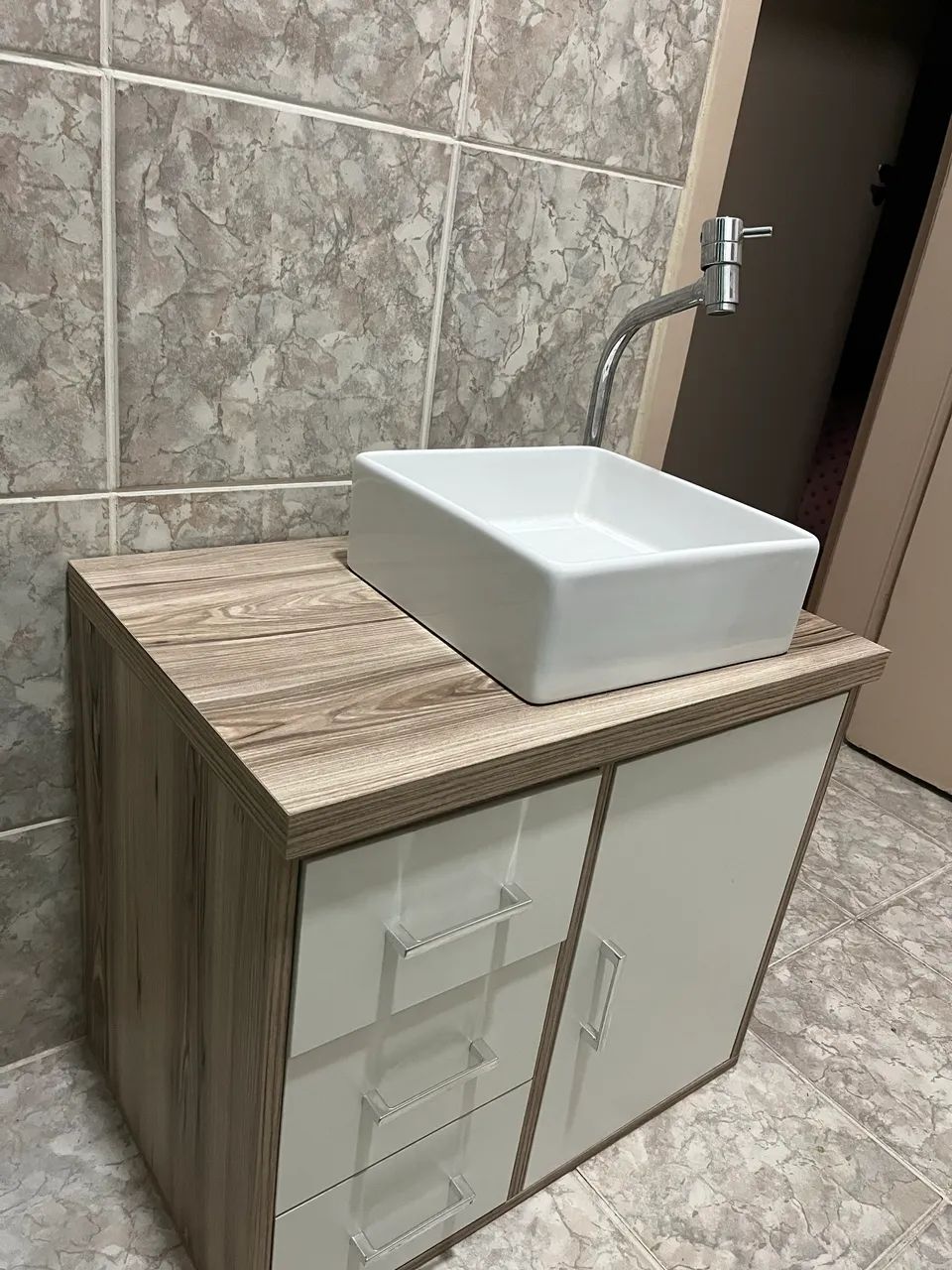 gabinete para banheiro completo