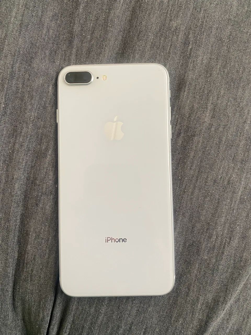 iPhone 8 Plus 