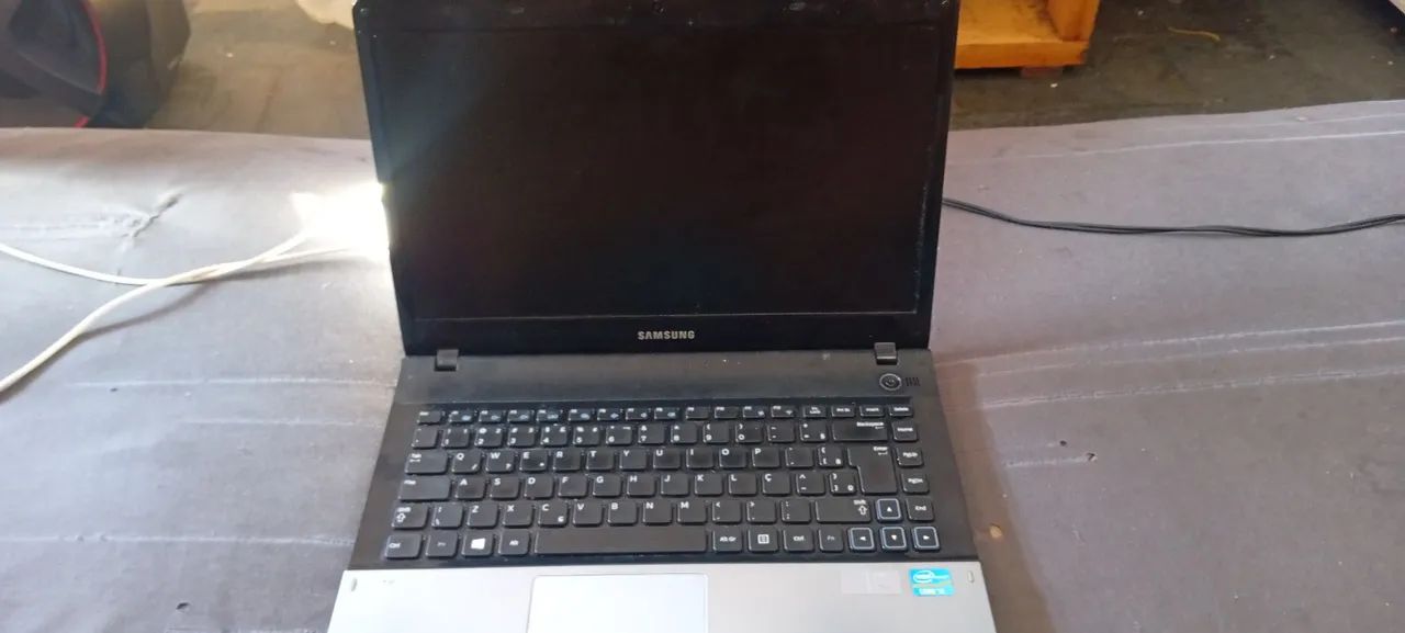 Vende-se notebook Samsung novo  - Foto 2