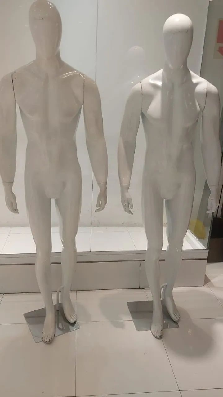 Manequins para loja em fibra 