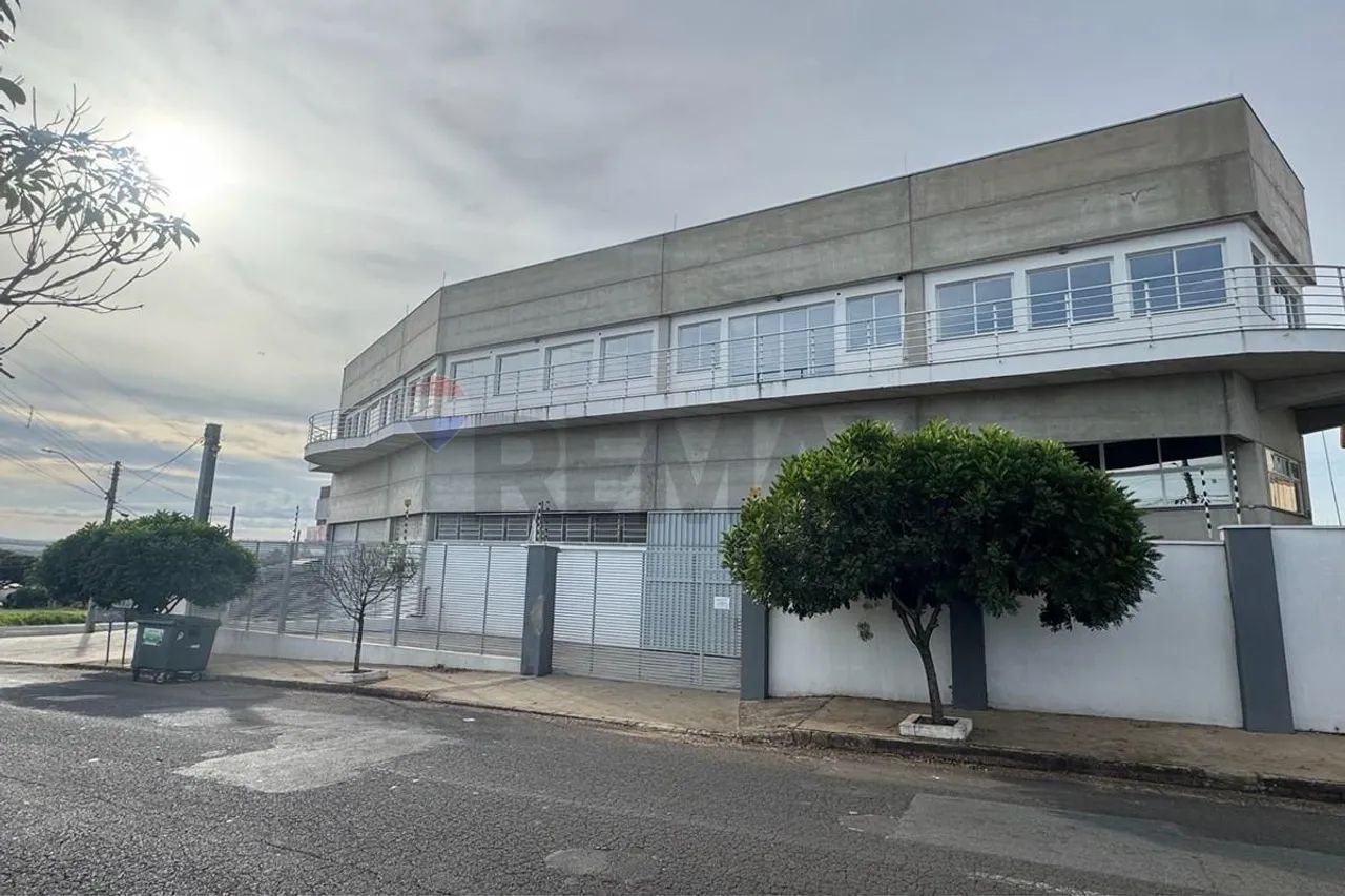 Prédio Comercial/Industrial com 3 Pavimentos, Pé-Direito de 6,20m e Infraestrutura Complet - Foto 4