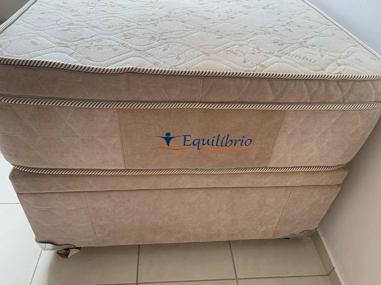 Cama box com baú + colchão de espuma  - Foto 3