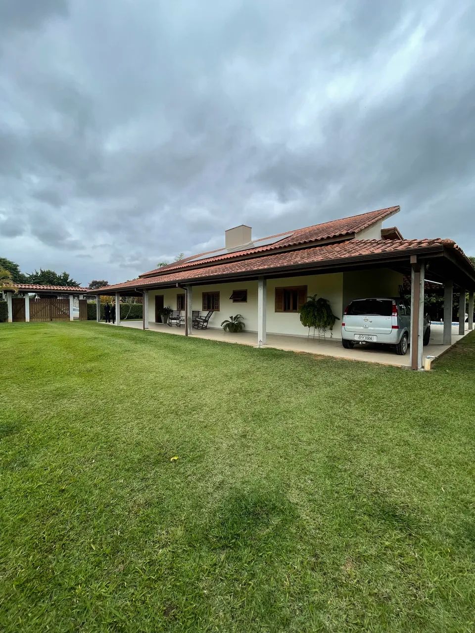 CHÁCARA MARAVILHOSA À VENDA 