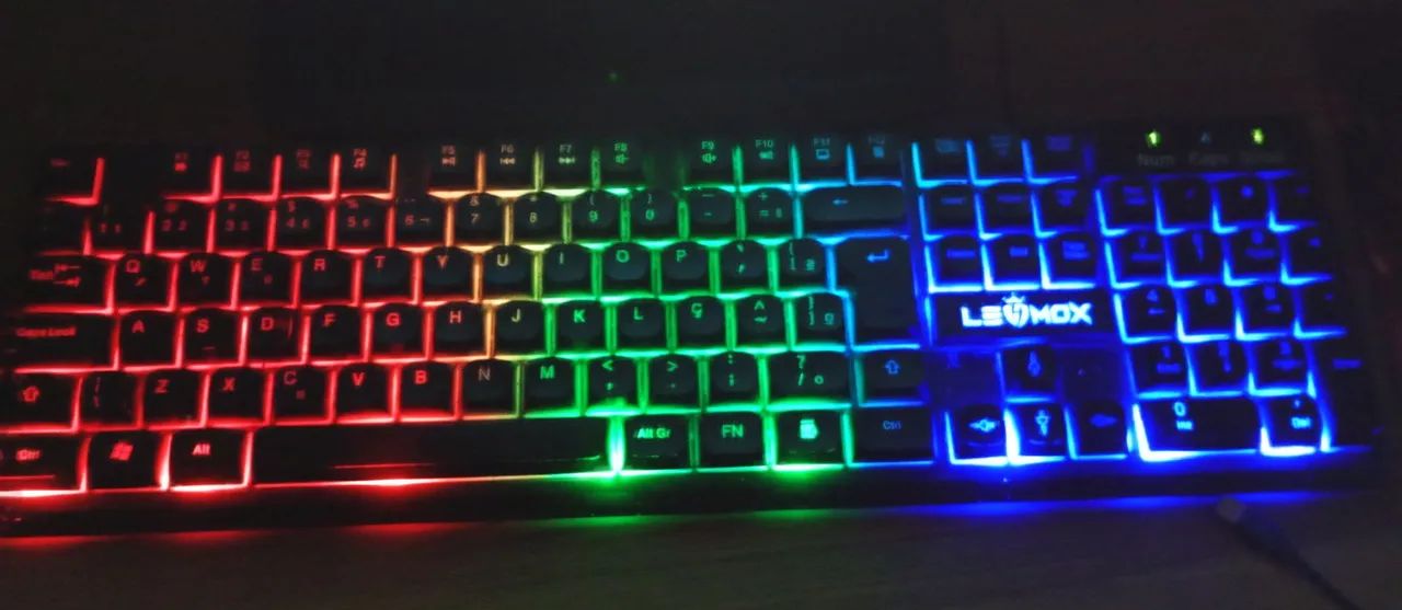 Teclado gamer LEHMOX