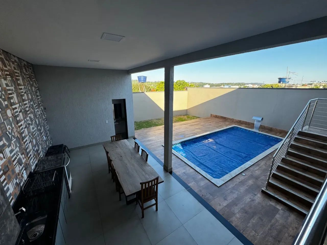 Vendo casa 3 quartos 1 suíte piscina e área de churrasco - Foto 2
