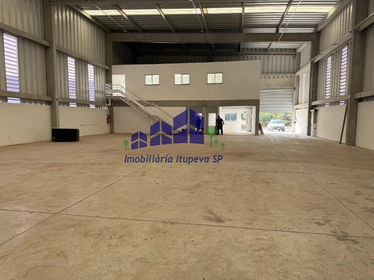 GALPAO INDUSTRIAL em CABREÚVA - SP, CENTRO (JACARÉ) - Foto 5
