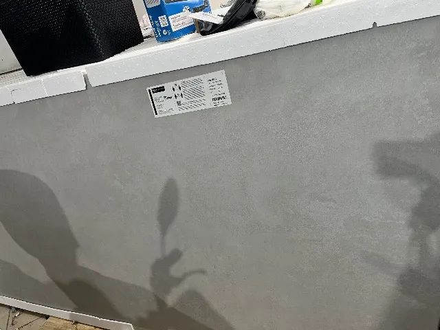 Vendo placas de revestimentos para piso/ bancada. Marca Roca 