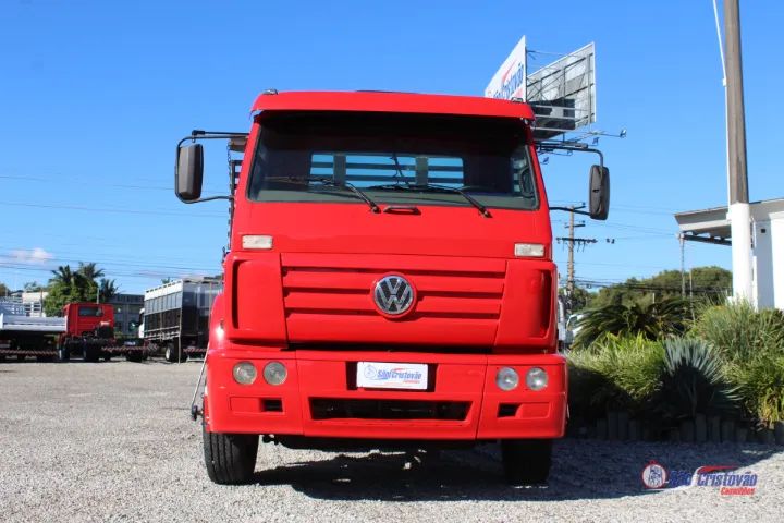 Vw 17-220 com carroceria  - Foto 2