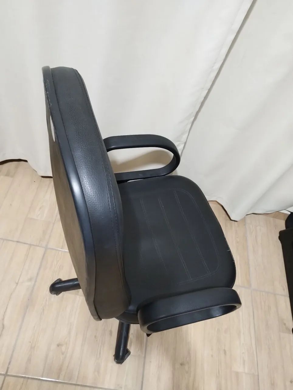 Cadeira de Escritório  - Foto 2