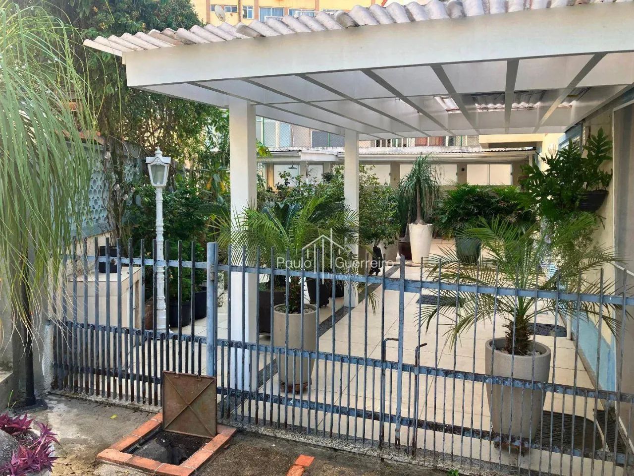 Casa Triplex com Elevador e Fotovoltaica no Ingá - Foto 3