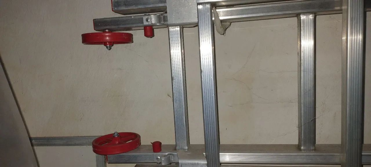 Escada de aluminio - Foto 2