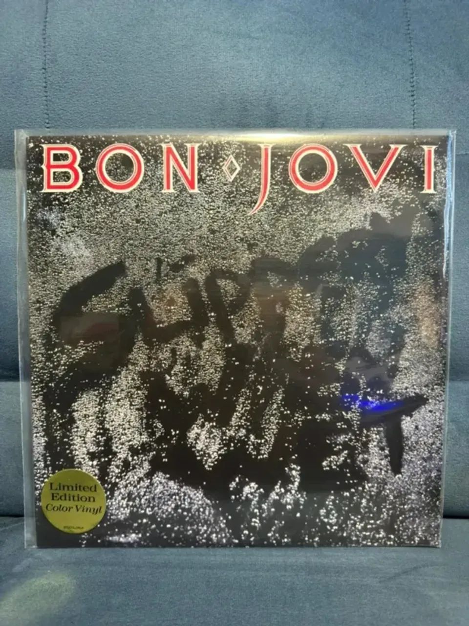 Vinil Bon Jovi Slippery When Wet (Vermelho) - Foto 2