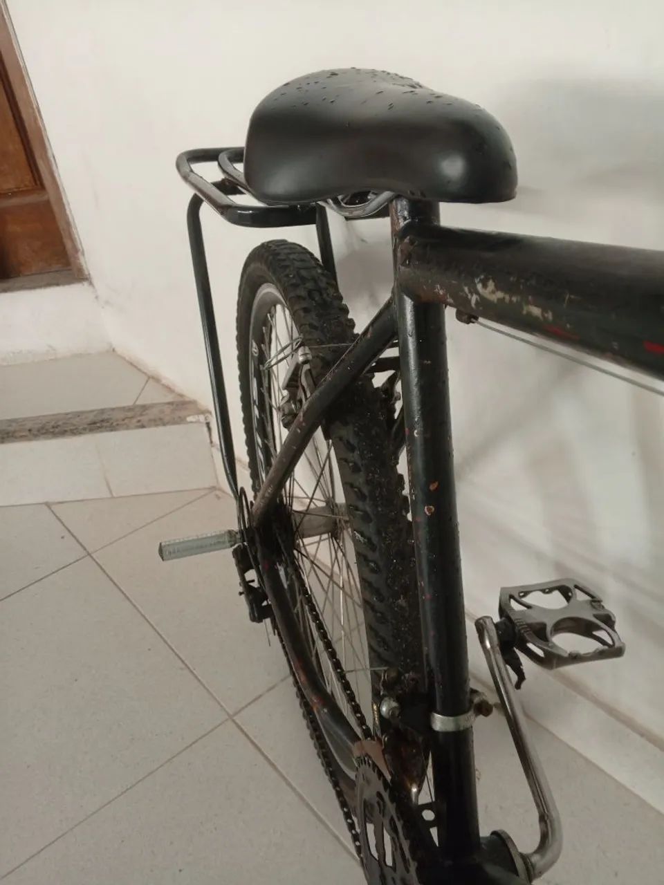 BICICLETA ARO 26 PRA VENDER RÁPIDO  - Foto 5