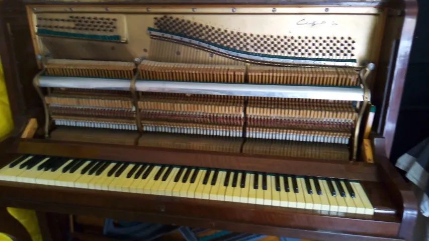 Piano vertical  - Foto 2
