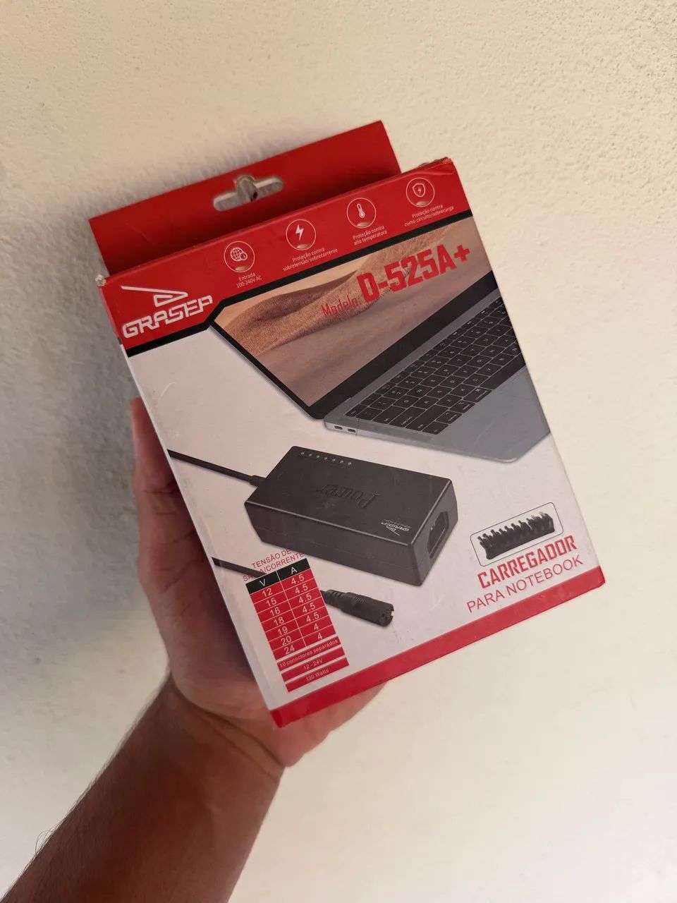 Carregador universal para notebook com 10 pinos 