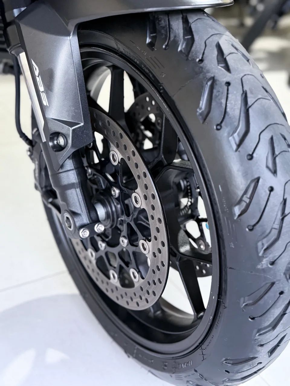 CB 650R  - Foto 2