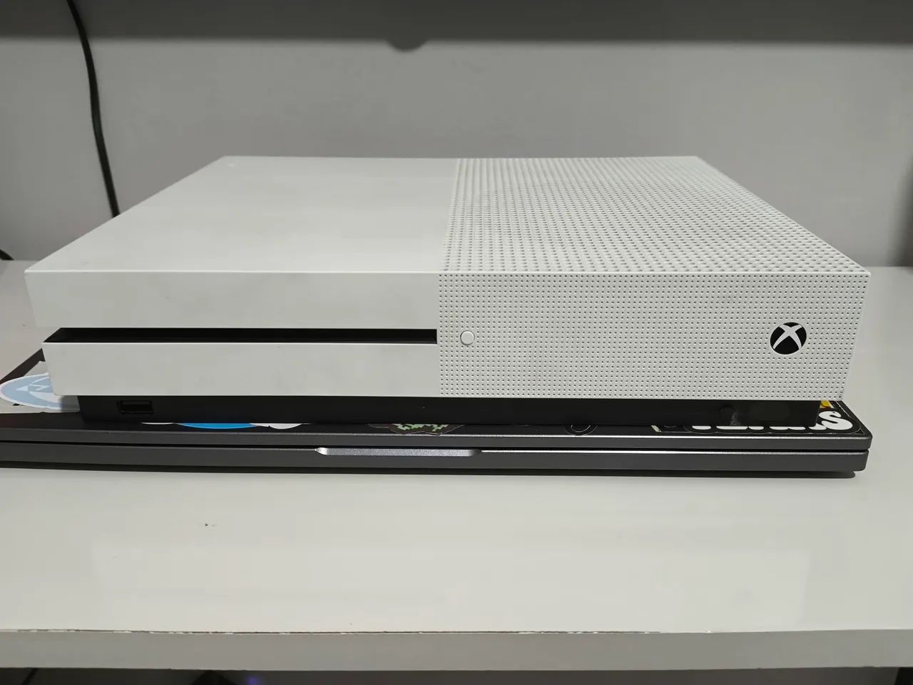 Xbox one s com controle 8bitdo pro