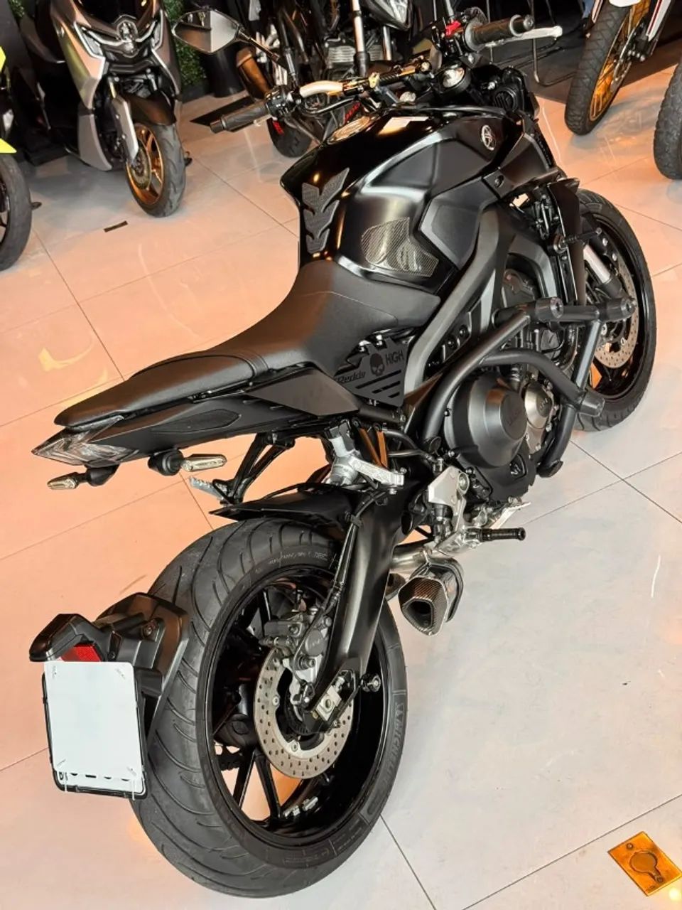 YAMAHA MT 09 - Foto 5