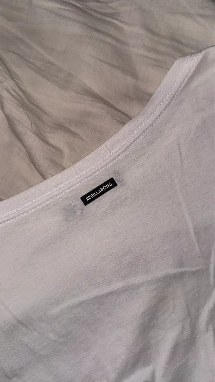 Camiseta cropped Billabong - Foto 2