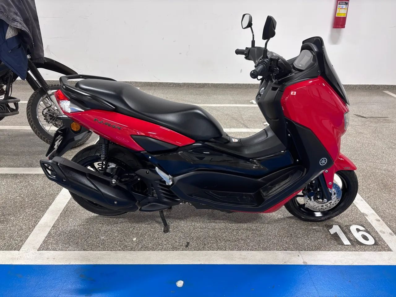 NMAX 160 connected - Foto 5